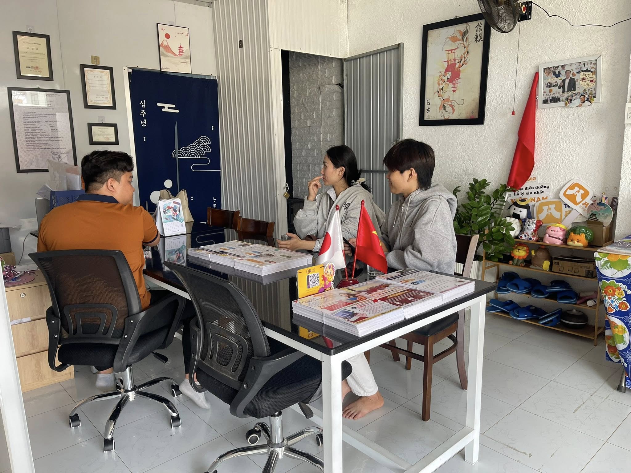 Image for Tư vấn tại văn phòng