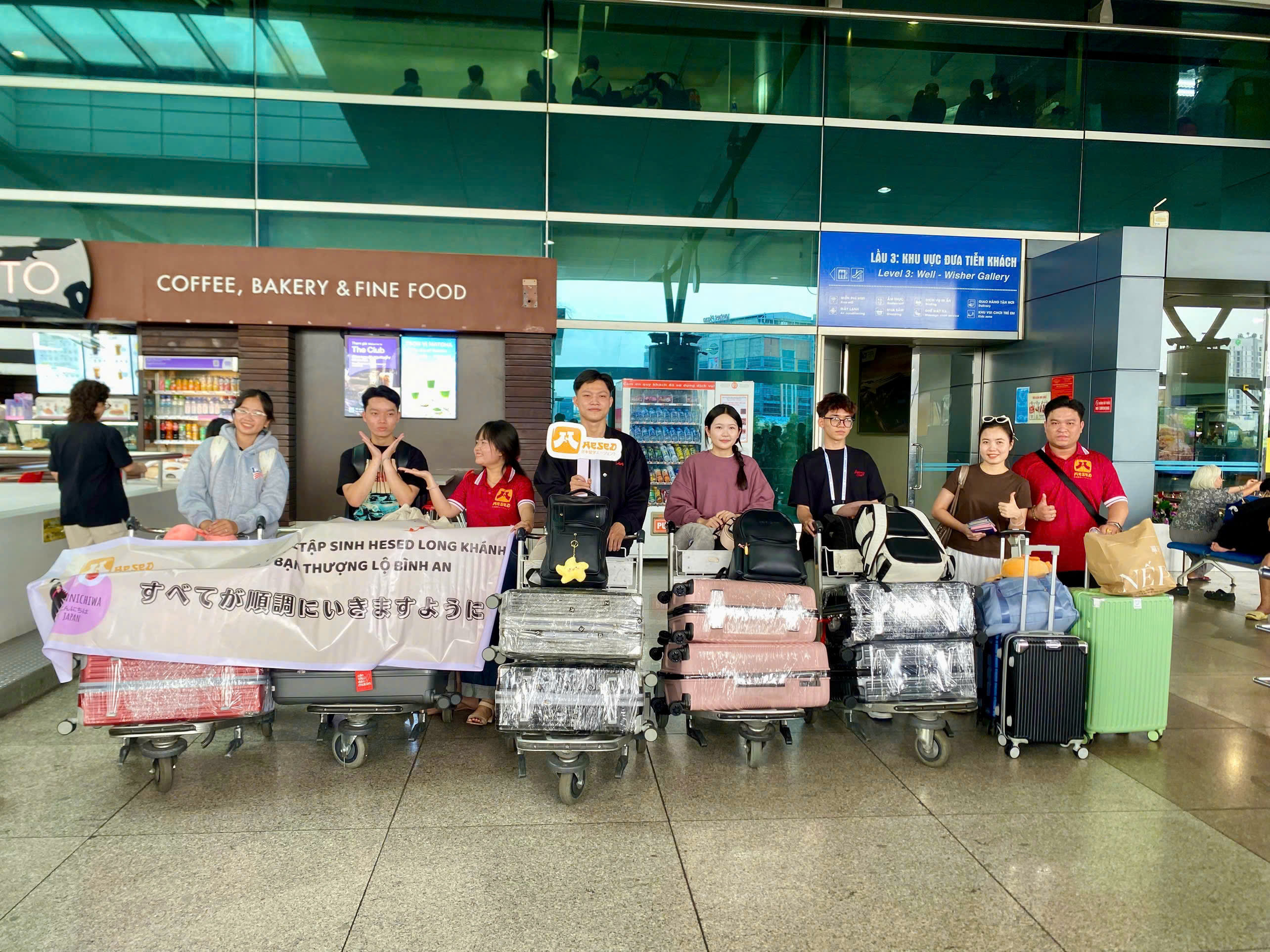 Hoạt động Đưa Tiễn Học Sinh